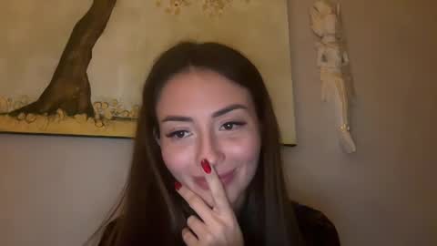 Snapshot of bella_foxxi chatting on 01-04-25, 01:21 bella_foxxi online show from 01-04-25, 01:21
