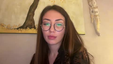 Snapshot of bella_foxxi chatting on 01-05-25, 05:20 bella_foxxi online show from 01-05-25, 05:20