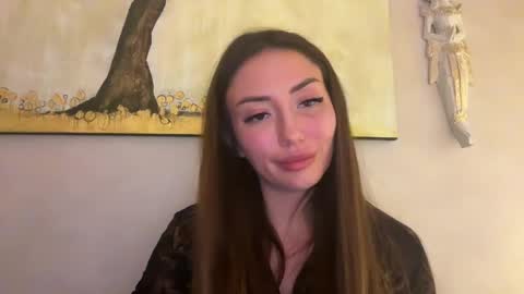 Snapshot of bella_foxxi chatting on 01-05-25, 11:44 bella_foxxi online show from 01-05-25, 11:44