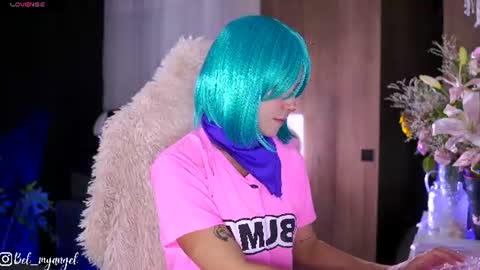 In instagran bel myangel online show from 06-17-26, 02:18