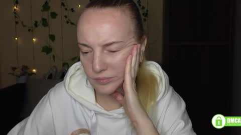 Bella online show from 02-25-26, 12:48