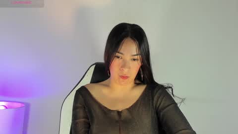 Laura online show from 02-08-25, 03:10