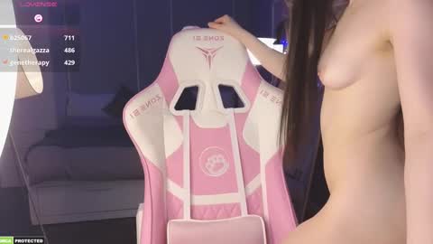 Snapshot of bella_hayes chatting on 12-26-24, 04:10 Bella next stream December 2 at 9pm gmt online show from 12-26-24, 04:10