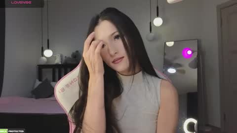 Snapshot of bella_hayes chatting on 10-14-25, 03:07 Bella next stream December 2 at 9pm gmt online show from 10-14-25, 03:07