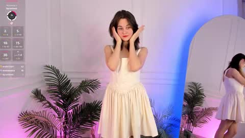 Snapshot of bella_hot_chilly chatting on 02-23-26, 08:01 Bella online show from 02-23-26, 08:01