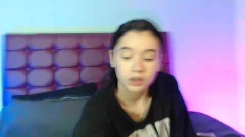 Snapshot of bella_lr chatting on 02-04-26, 03:23 Valentina online show from 02-04-26, 03:23