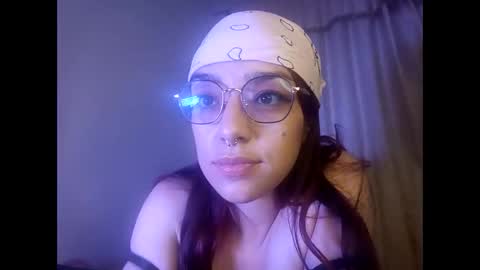 bella_mc online show from 11-25-25, 09:15