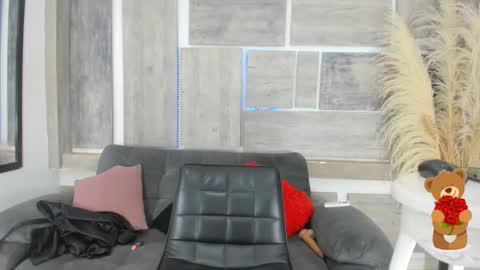 Snapshot of bella_natt1 chatting on 02-21-26, 02:18 bella_natt1 online show from 02-21-26, 02:18