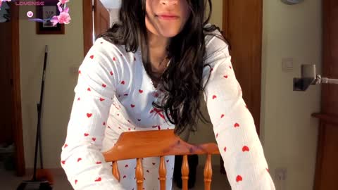 Snapshot of bella_pocahontas3 chatting on 01-22-25, 10:29 bella_pocahontas3 online show from 01-22-25, 10:29