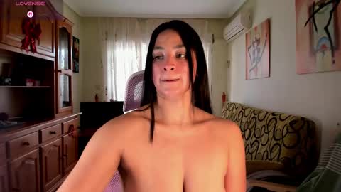 Snapshot of bella_pocahontas3 chatting on 02-27-25, 09:54 bella_pocahontas3 online show from 02-27-25, 09:54