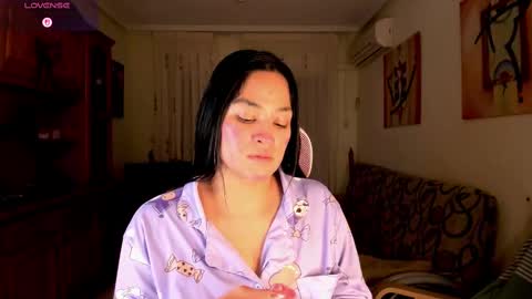 Snapshot of bella_pocahontas3 chatting on 03-01-25, 11:58 bella_pocahontas3 online show from 03-01-25, 11:58
