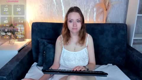 Linda Bella online show from 07-29-26, 01:37