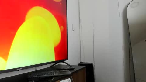 Snapshot of bella_rossinii_ chatting on 05-12-26, 01:36 Bella Rossini online show from 05-12-26, 01:36