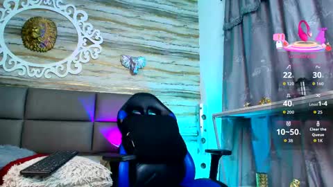     online show from 10-07-25, 04:53