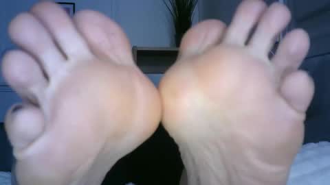 bella_sexy_feet online show from 01-17-25, 09:39