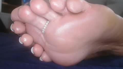 bella_sexy_feet online show from 02-26-25, 03:52