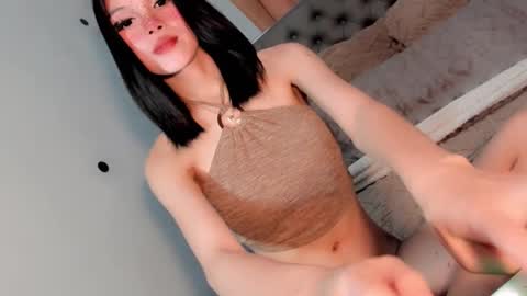 Bella online show from 10-29-25, 02:58