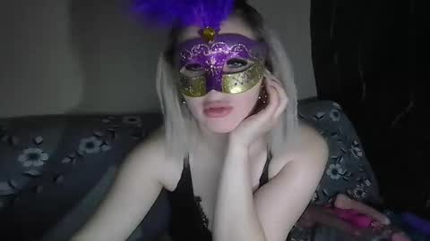 Snapshot of bella_tessy chatting on 05-16-26, 08:18 Tessy online show from 05-16-26, 08:18