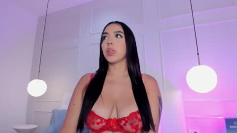 Snapshot of bella_vibes chatting on 03-04-26, 08:26 B E L L A online show from 03-04-26, 08:26