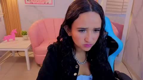 Bella online show from 06-13-26, 02:42