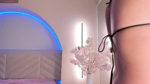 Bella online show from 04-29-26, 12:20