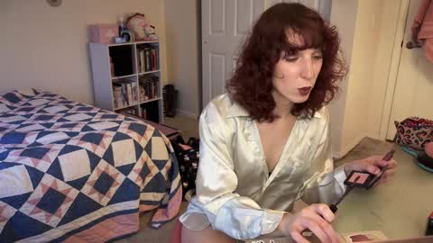 Snapshot of bellababy444 chatting on 11-17-25, 05:41 bellababy444 online show from 11-17-25, 05:41