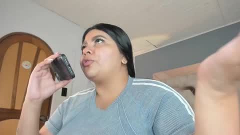 Snapshot of bellaboobs_ chatting on 02-26-26, 07:35 bellaboobs_ online show from 02-26-26, 07:35