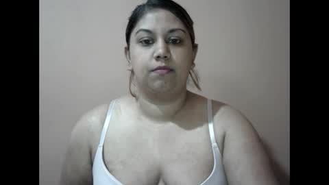 Snapshot of bellachow10 chatting on 09-22-25, 08:49 bellachow10 online show from 09-22-25, 08:49