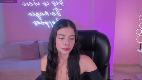 Bella online show from 06-18-26, 05:19