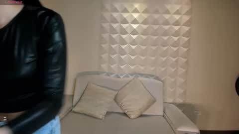 Bella online show from 07-13-26, 12:35