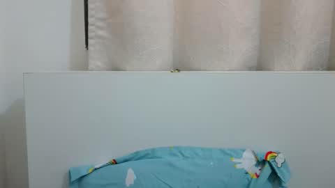 Snapshot of bellacrystall chatting on 12-23-25, 06:22 bellacrystall online show from 12-23-25, 06:22