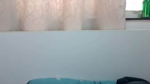 bellacrystall online show from 06-19-26, 07:12