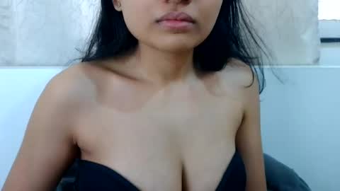 bellacrystall online show from 06-23-26, 06:44