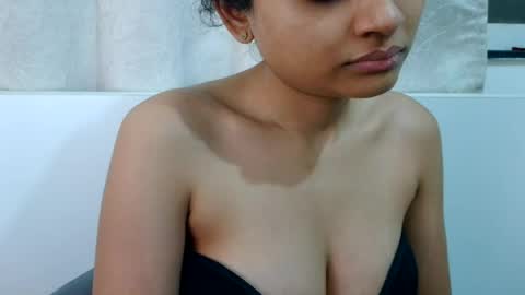bellacrystall online show from 06-27-26, 02:34