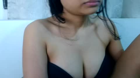 bellacrystall online show from 07-15-26, 07:52