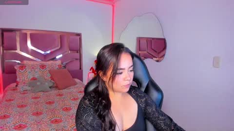 Snapshot of belladiamond18 chatting on 01-06-25, 11:31 TELL ME GODDESS NEXT Transmission 01122024 9PM TO 4AMColombian hour THANKS Follow me online show from 01-06-25, 11:31