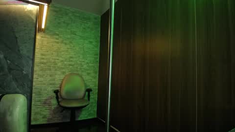 Snapshot of belladona_trix chatting on 02-09-26, 08:24 belladona_trix online show from 02-09-26, 08:24