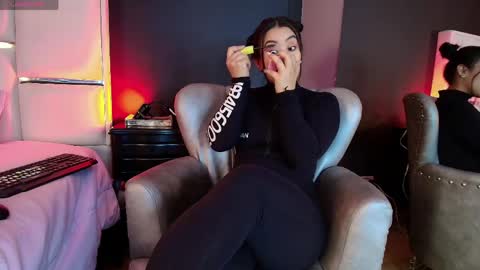 Bella online show from 06-05-26, 02:01