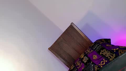 Snapshot of bellafucks1 chatting on 02-15-26, 02:52 Bella rowt online show from 02-15-26, 02:52