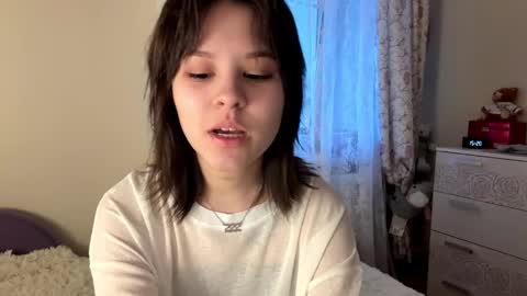 Snapshot of bellahood chatting on 03-16-26, 12:20 bellahood online show from 03-16-26, 12:20