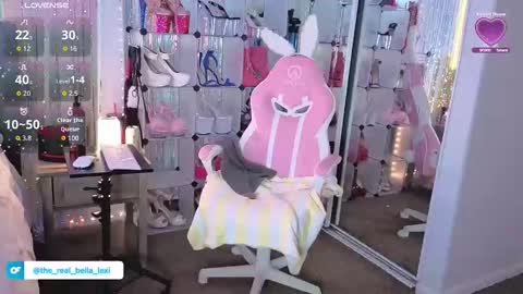 Bella Lexi online show from 05-04-26, 04:36