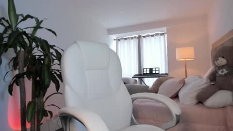 Bella Mia online show from 03-01-25, 05:16