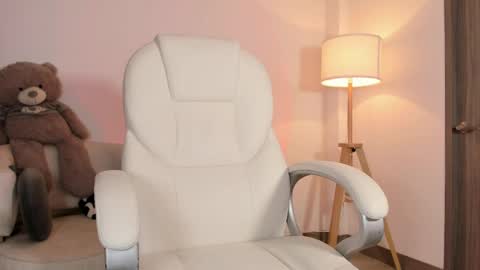 Bella Mia online show from 05-04-26, 04:19