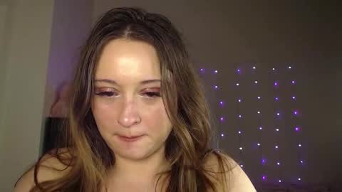 Snapshot of bellamonroee chatting on 12-29-24, 08:11 Bella Monroe online show from 12-29-24, 08:11