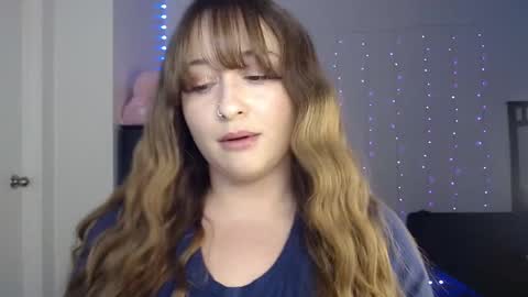 Snapshot of bellamonroee chatting on 01-30-25, 05:09 Bella Monroe online show from 01-30-25, 05:09