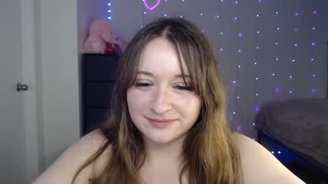 Snapshot of bellamonroee chatting on 02-02-25, 08:57 Bella Monroe online show from 02-02-25, 08:57