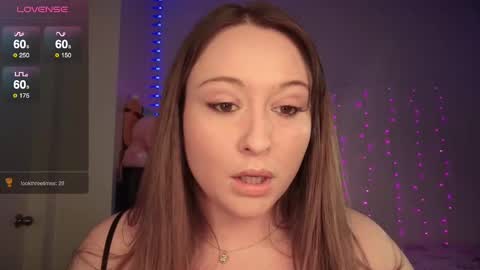 Snapshot of bellamonroee chatting on 09-30-25, 03:00 Bella Monroe online show from 09-30-25, 03:00