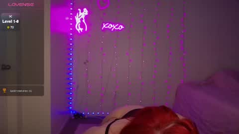 Snapshot of bellamonroee chatting on 06-19-26, 04:28 Bella Monroe online show from 06-19-26, 04:28