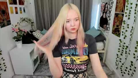 Bella online show from 01-14-26, 04:34