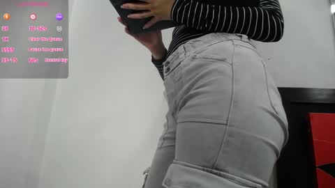 Snapshot of bellaodisea chatting on 01-21-25, 05:41 online show from 01-21-25, 05:41